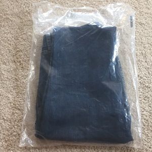 Gap jeans size 26s, 1969 curvy boot cut